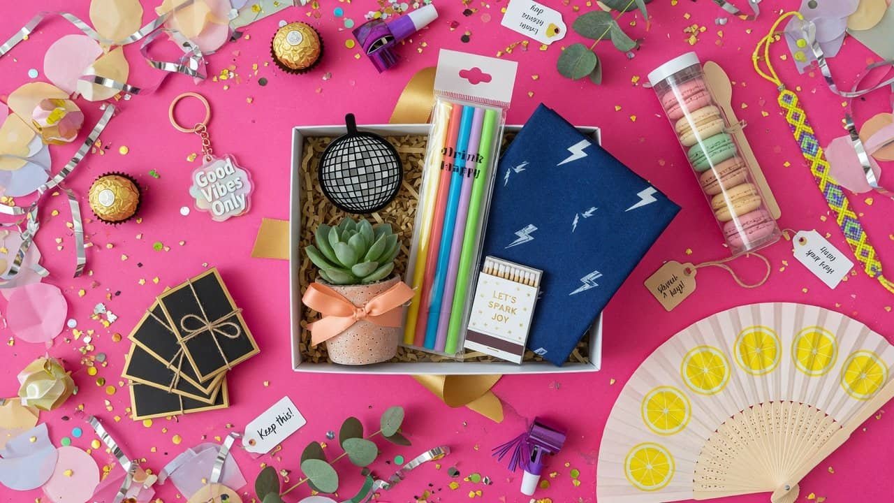 Creative party favor ideas guests will love and keep. Perfect for birthdays, showers, and celebratio.